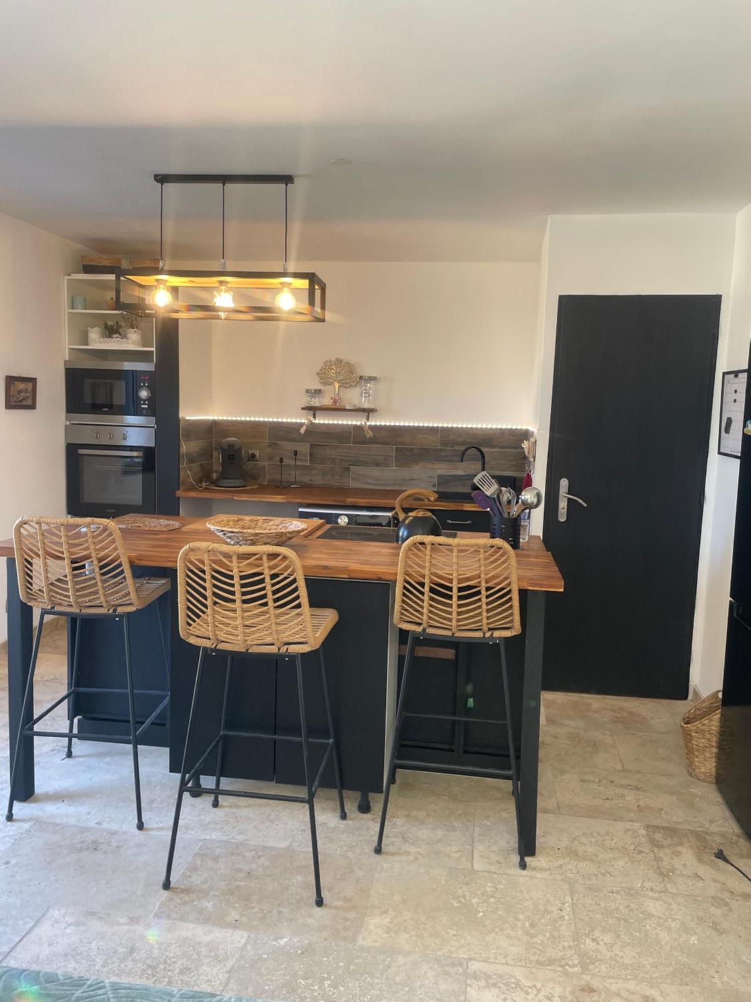 Chez Stephanie Au Calme Holiday home Martigues