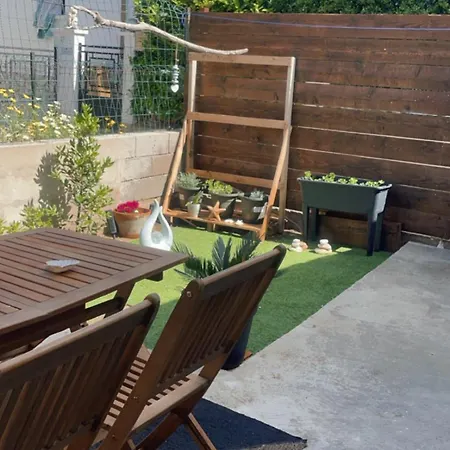 Gites Chez Stephanie Au Calme Martigues Exterior photo